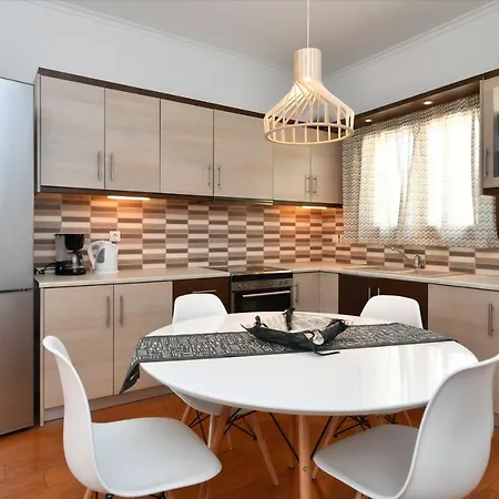 Trifylia Villa *